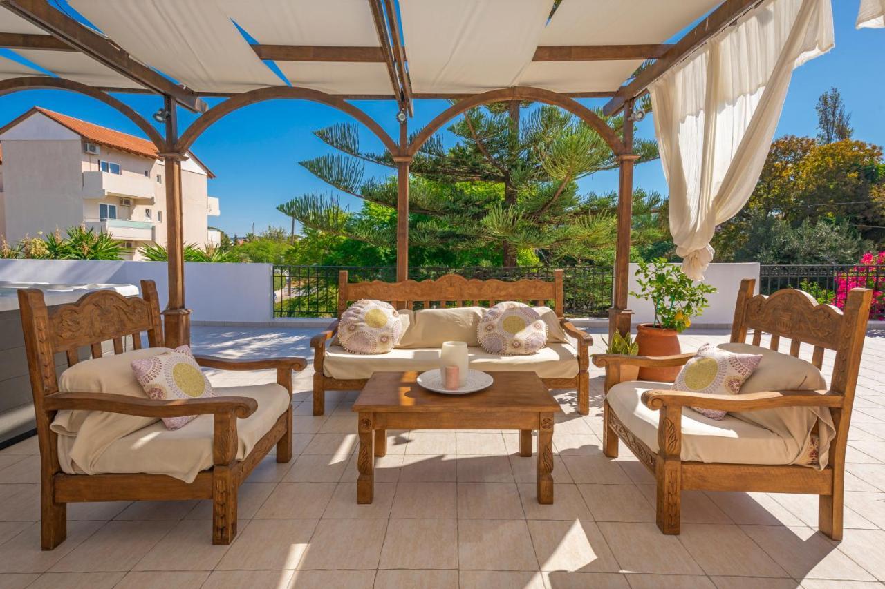 Anna'S Brilliant Villa In Ialysos 外观 照片